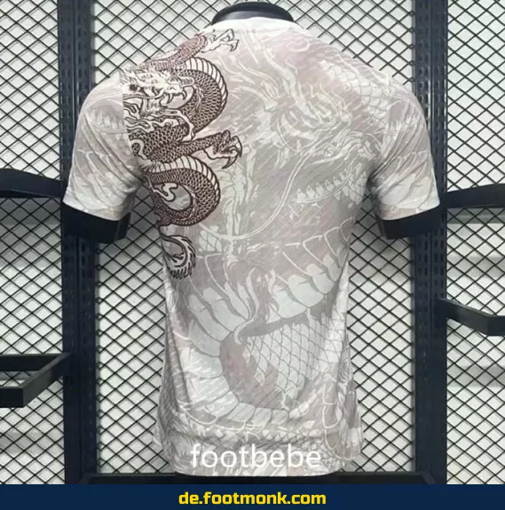 Real Madrid Heimtrikot 2024 – Dragon Brun | Authentisches Fußballtrikot Herren/Damen/Kinder | Nike/Adidas Vereinstrikot | Günstig online kaufen | Personalisierbar mit Nummer & Name