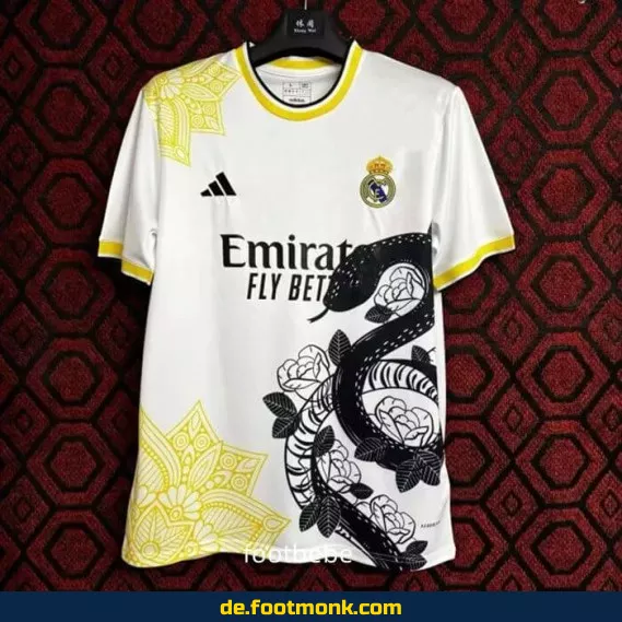 Real Madrid Heimtrikot 2024/2025 Weiß – Offizielles Nike Fußballtrikot für Herren, Damen & Kinder | Personalisierbar mit Name & Nummer