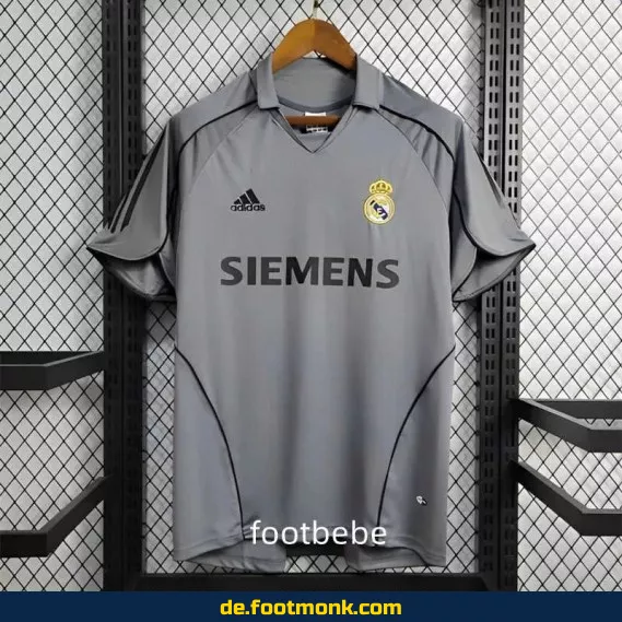 Real Madrid Vintage Trikot 2005/2006 – Drittes Trikot in Grau | Retro Fußballtrikot | Herren Damen Kinder | Authentisches Vereinstrikot | Nike/Adidas | Fussballtrikots günstig kaufen