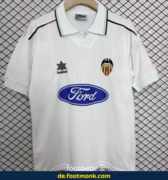 Valencia Vintage Trikot 1996/97 – Weiß | Retro Fußballtrikot | Authentisches Vereinstrikot | Herren & Damen | Günstig online kaufen