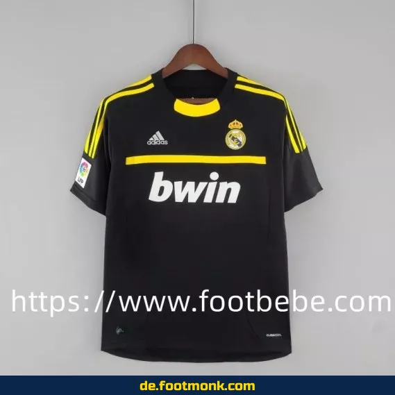 Vintage Real Madrid Torwarttrikot 2011/2012 - Schwarz | Authentisches Retro-Fußballtrikot | Herren Fußballtrikots | Günstige Fussballtrikots kaufen